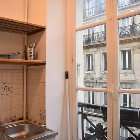 Cosy Studio In Quartier De Chatelet Apartment
