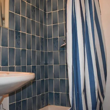 Cosy Studio In Quartier De Chatelet Appartement *